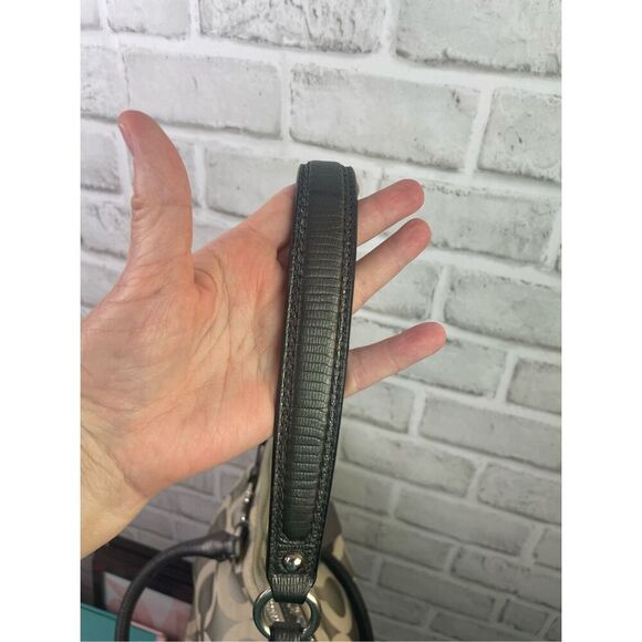 Coach Ashley Signature Satchel Khaki & Black Trim Plum Interior - Picture 9 of 12